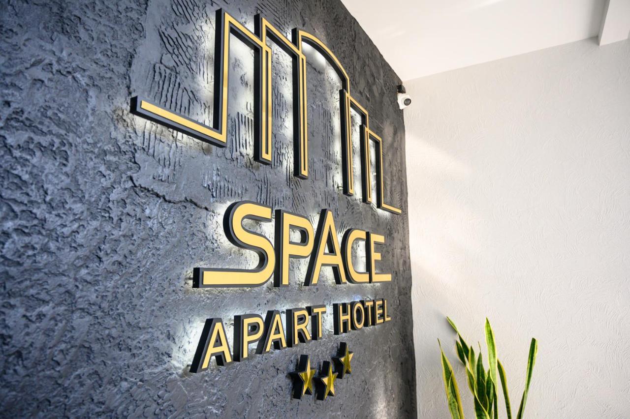 Space Apart Hotel Lutsk Luaran gambar