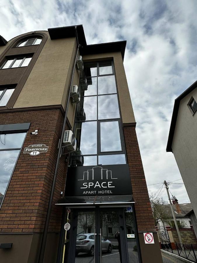 Space Apart Hotel Lutsk Luaran gambar