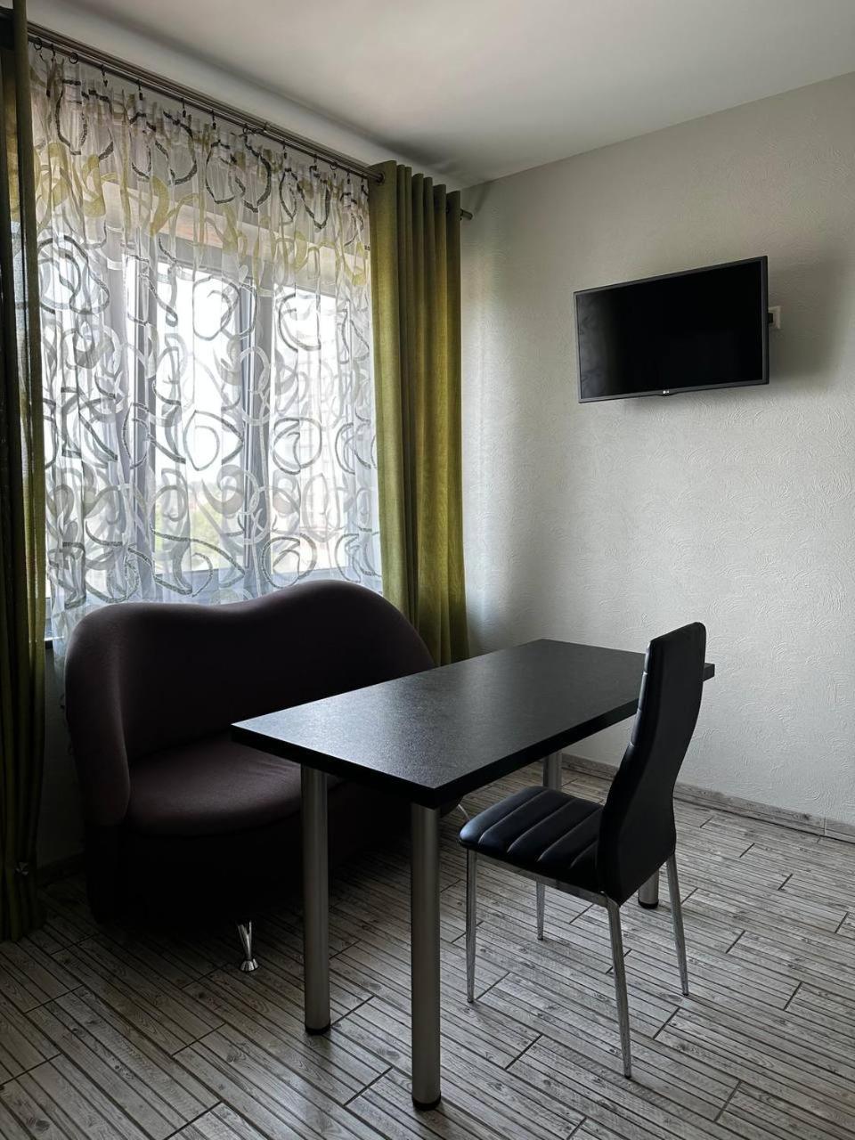 Space Apart Hotel Lutsk Bilik gambar