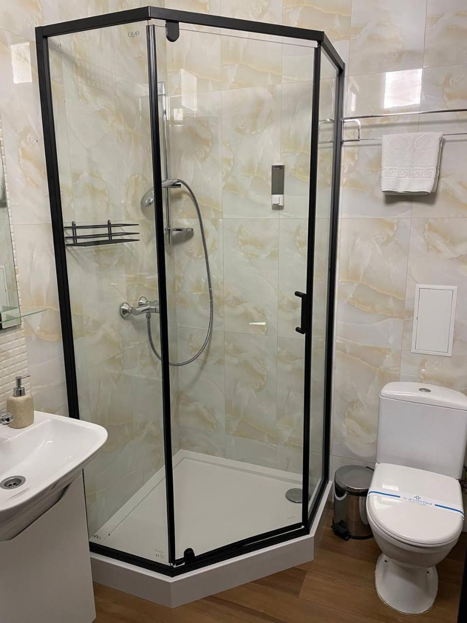 Space Apart Hotel Lutsk Luaran gambar